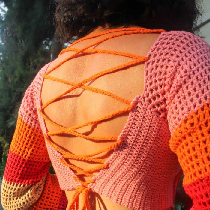 Tığ İşi Kalpli Uzun Kollu Crop Top | 2025 Koleksiyonu – Bild 4