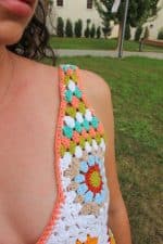 V Yaka Süveter – El Yapımı, Granny Motifli - Image 3