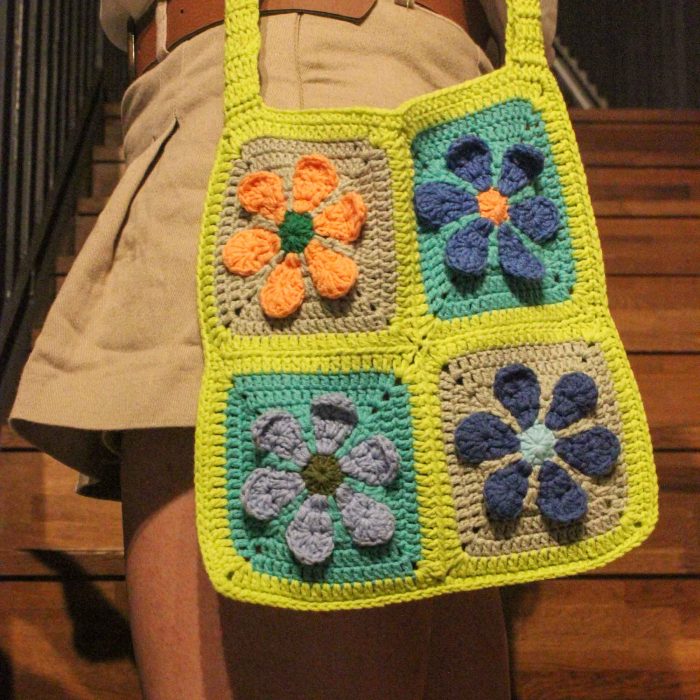 Renkli Çiçek Motifli Yazlık Örgü Çanta – Image 2