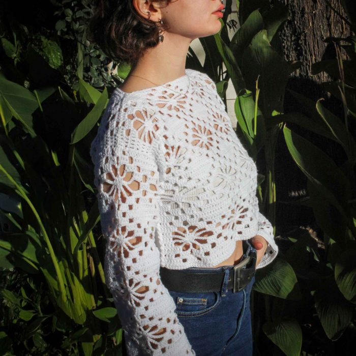 Uzun Kollu El Örgüsü Beyaz File Bluz – Rahat ve Nefes Alan Tasarım - Image 6