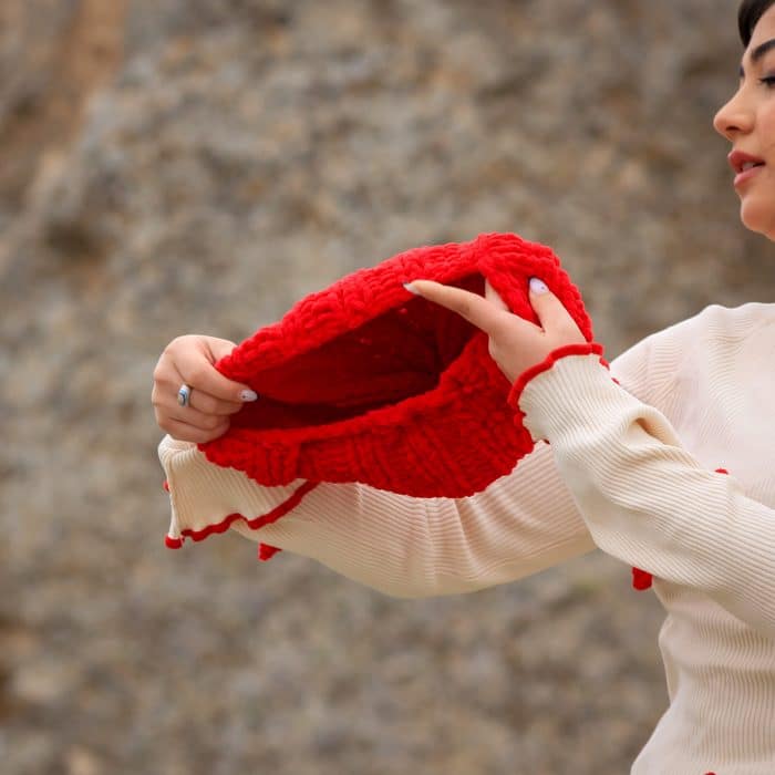 Kırmızı Puffy Başlık - Görsel 7