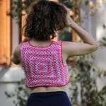 Papatya Desenli Pembe Crop Top – El Örgüsü Yaz Stili – Bild 4
