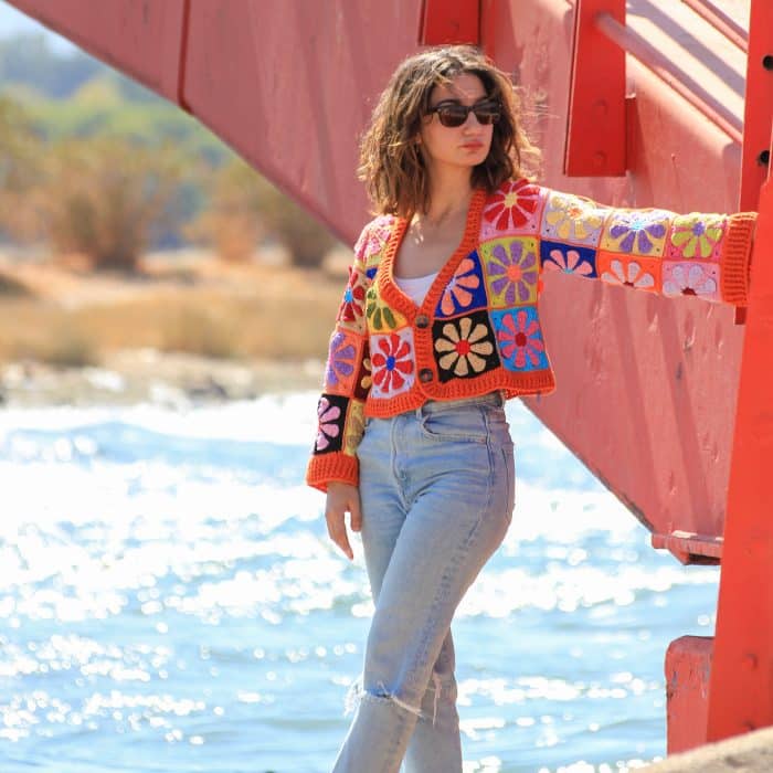 3D Çiçekli Motif Hırka | 30 Saat El Emeği – Bild 5