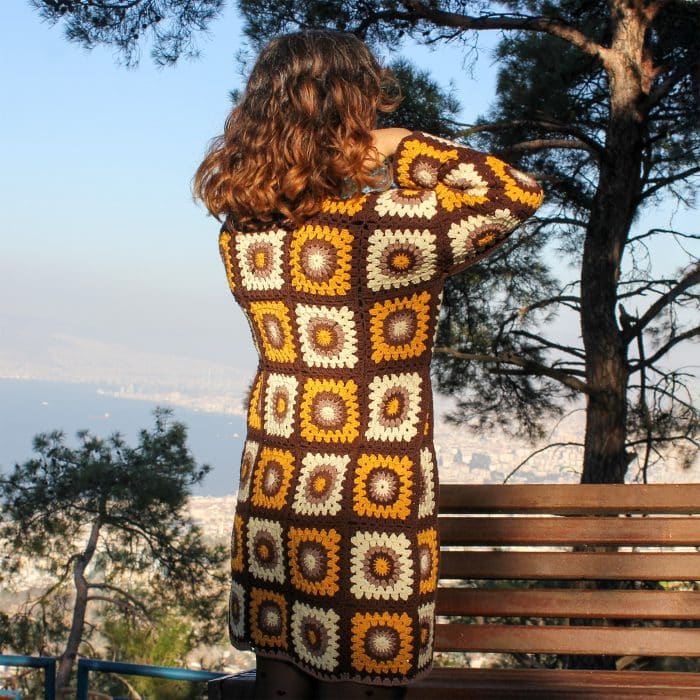 İkonik Patchwork Motif Uzun Hırka | 30 Saat El Emeği – Bild 3