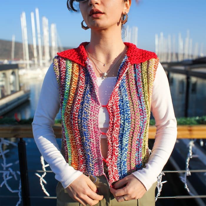 Rave Stilil Çok Renkli Püsküllü Tığ İşi Üst, İleri Dönüştürülmüş