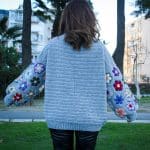 Afrika Çiçek Motifli Oversize Sweatshirt - El Örgüsü, Renkli & Özgün - Görsel 2