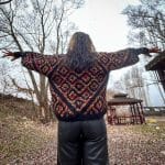 Peluş El Örgüsü  Hırka – Geometrik, Yumuşak ve Rahat – Bild 4