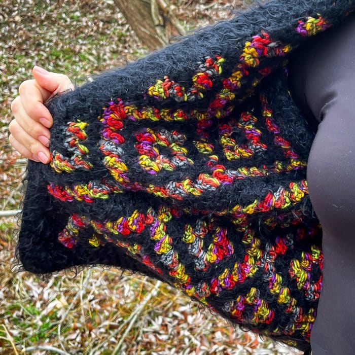 Peluş El Örgüsü  Hırka – Geometrik, Yumuşak ve Rahat – Bild 7