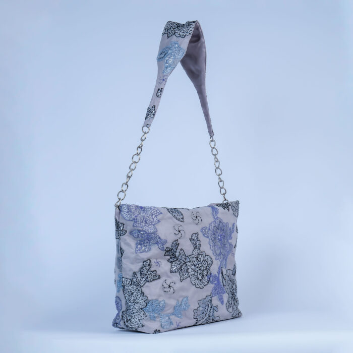 Çiçek Nakışlı Zarif Omuz Çantası – %100 El Emeği, Detaylı İşçilik - Görsel 2