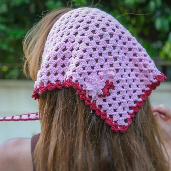 Pembe Çiçekli Örgü Bandana — изображение 3