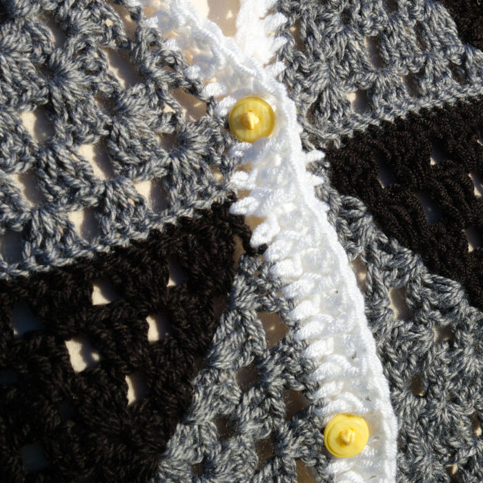 Siyah Beyaz Mozaik Üçgen Desenli Hırka - Görsel 11