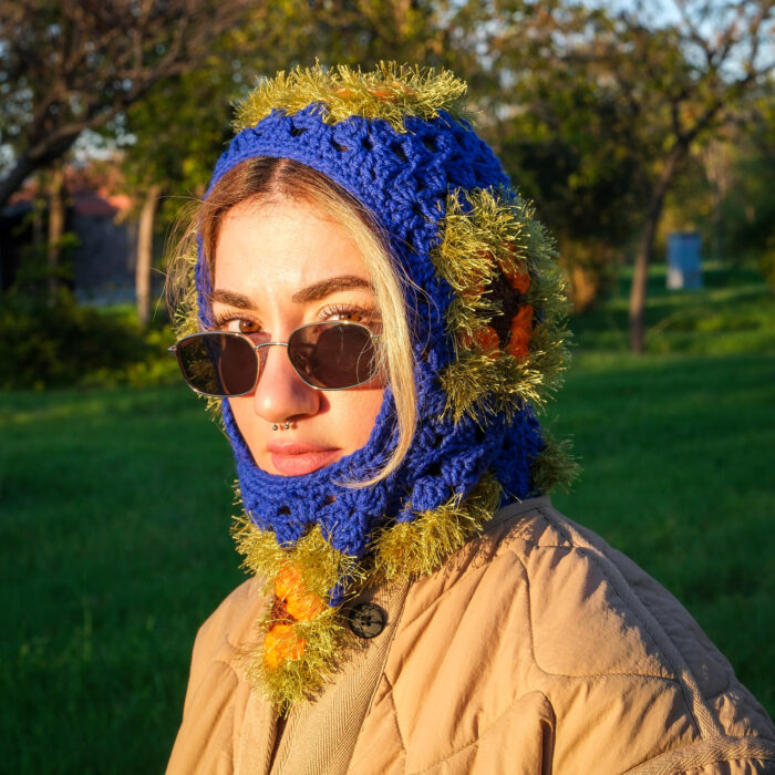 Çiçek Desenli Püsküllü Balaklava – Image 8