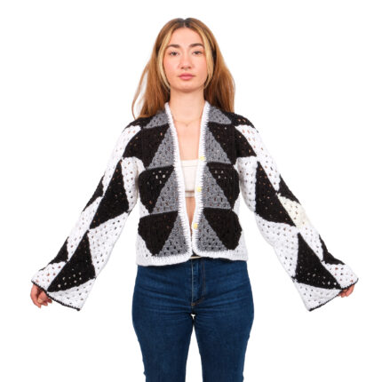 Siyah Beyaz Mozaik Üçgen Desenli Hırka